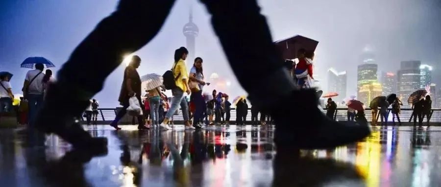 如今行业形势下，是什么驱使你依然漂泊在外做游戏？