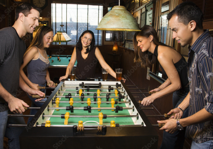 用手指踢足球,曾是风靡全国的正经游戏 用手指踢足球,曾是风靡全国的正经游戏