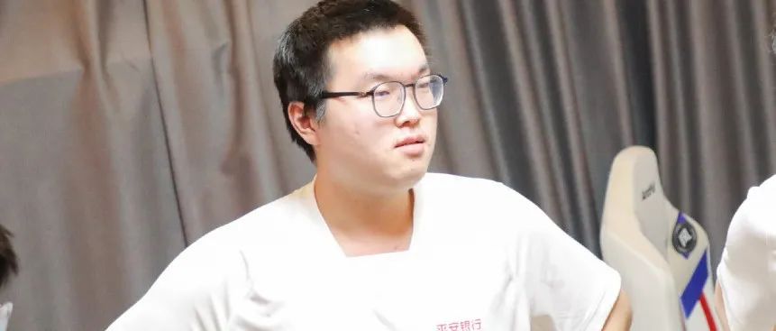 Bin把自己的身价打没了？BLG不敌EDG吞下三连败