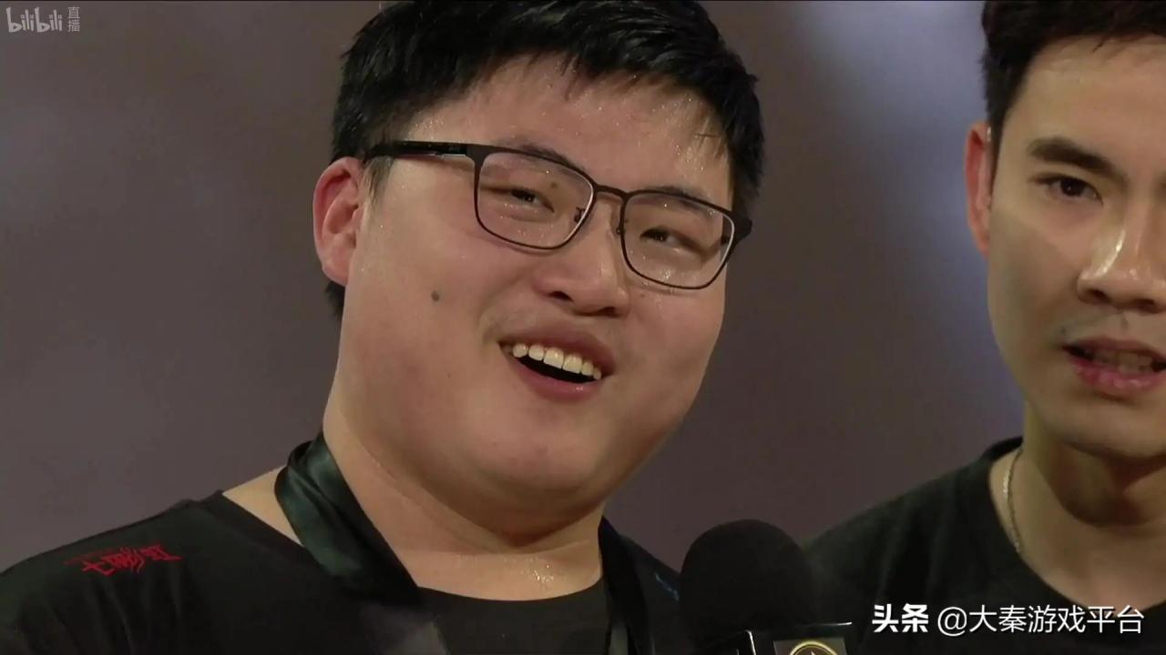 uzi直播被嘲讽，uzi为什么不打主播赛