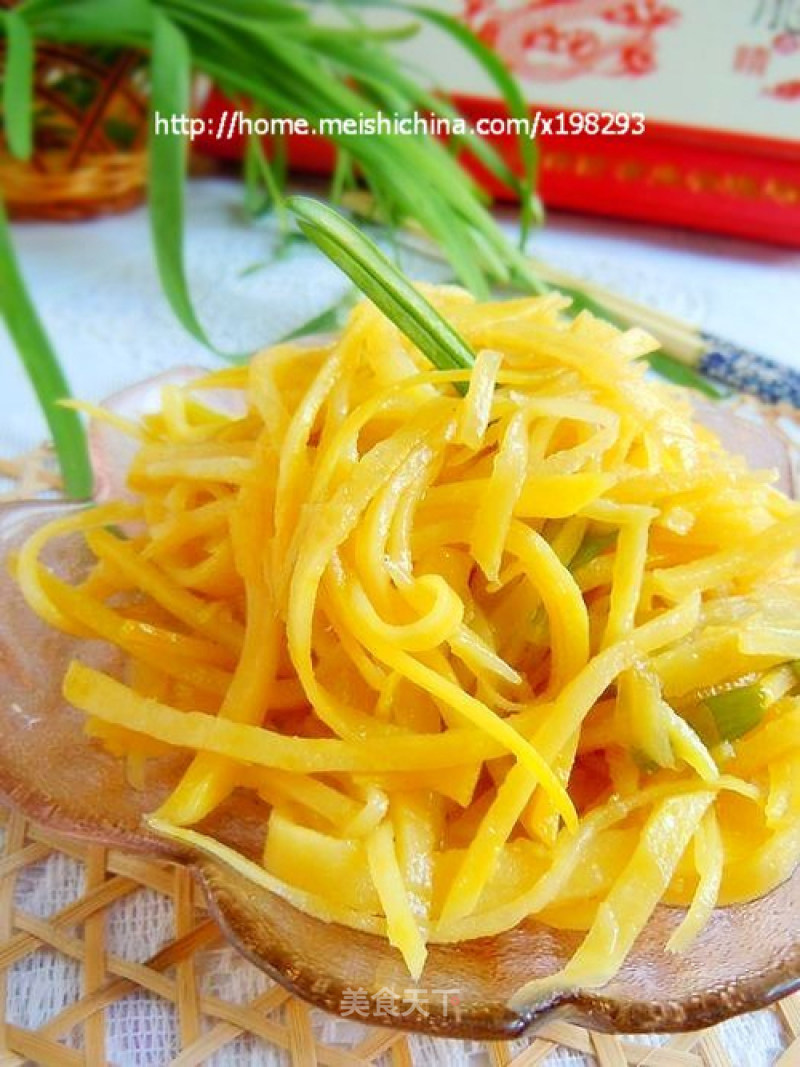 土豆加速器|先用醋炒青椒丝还是先用醋炒青椒丝？用对方法，可以炒出低腥味的红薯丝