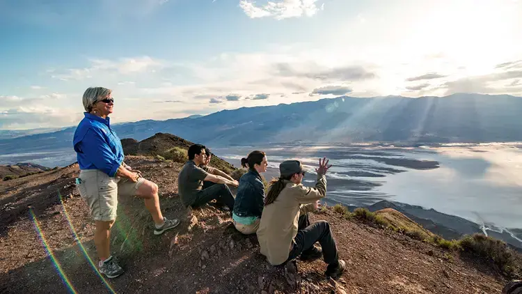 红色征途官网（手游红色征途官网）