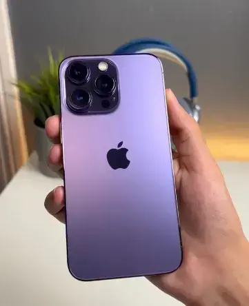 iphone14充电器(iphone11pro支持15w无线充电吗)