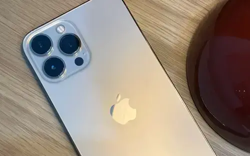 iPhone14Plus的显示屏亮度是多少?iPhone 14 Plus用wifi6传输数据吗? iPhone14Plus的显示屏亮度是多少?iPhone 14 Plus用wifi6传输数据吗?