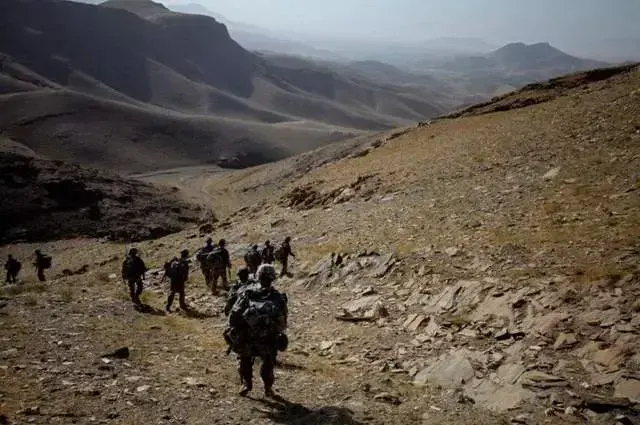 战火纷飞阿富汗|阿富汗：穷人和穷人得到强国的关爱。是什么吸引美国不惜一切代价进攻？