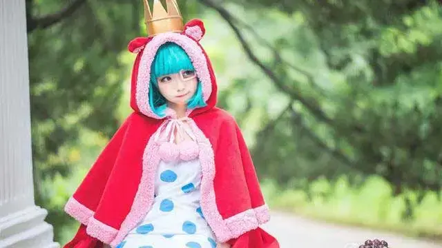 海贼王砂糖cosplay妆容教程，海贼王砂糖真人cosplay