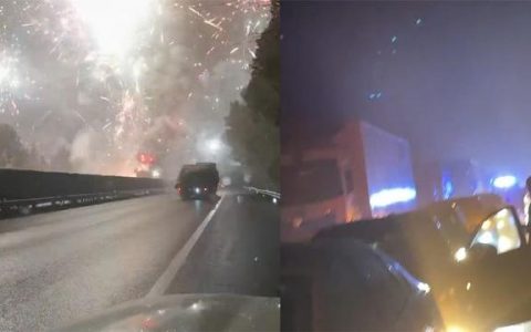 运输车追尾起火高速上演“烟花秀” 无人员受伤，真是万幸！