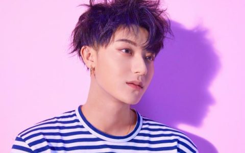 黄子韬跨年演唱会2022视频(黄子韬睡觉姿势)