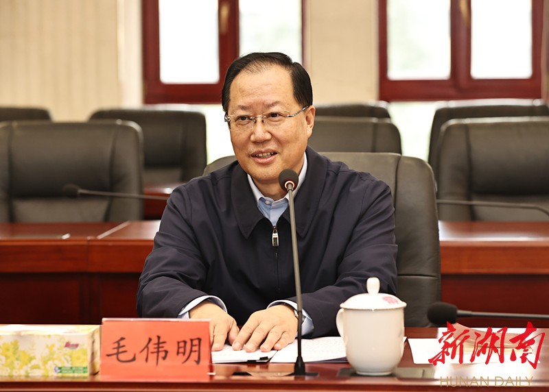 毛伟明在全省财税收入汇报会上强调:更好发挥职能 更快提质增效 全方位全过程全领域服务高质量发展