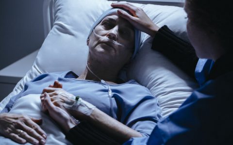 安乐死好不好？让癌症患者带着尊严和安宁离开，可以吗？