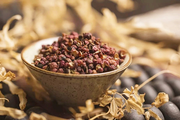 花椒是辛辣食物吗 花椒是不是发物