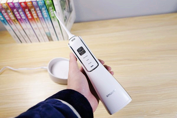 冲牙器可以天天使用吗 冲牙器会把牙缝冲大吗 冲牙器可以天天使用吗 冲牙器会把牙缝冲大吗