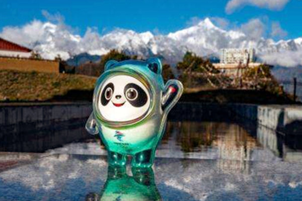 男子花万元购冰墩墩收到HelloKitty  冰墩墩正版要在哪里买