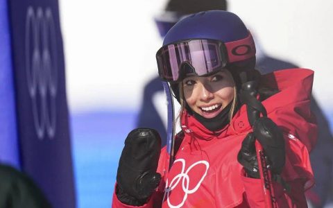 中国第8金！谷爱凌U型池夺冠！真是太厉害了！祝贺她