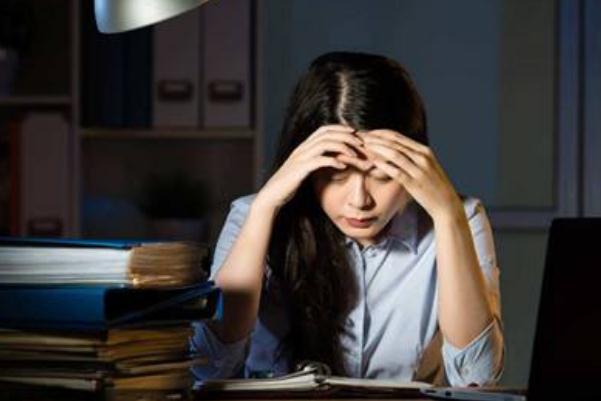 熬夜是不可以修复性损伤 熬夜是指几点到几点