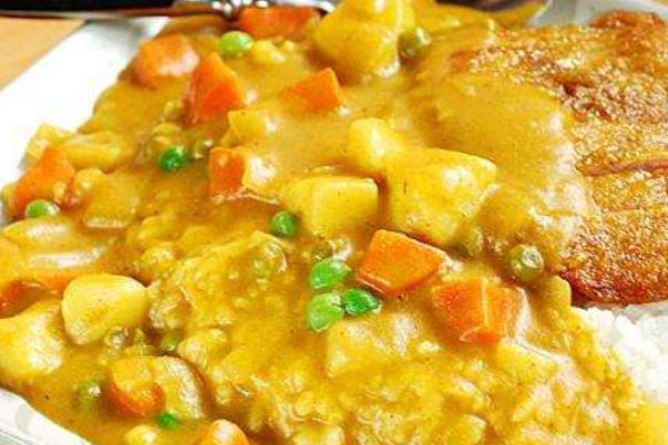 咖喱来历和起源(咖喱在烹饪过程中渐渐渗入肉中)