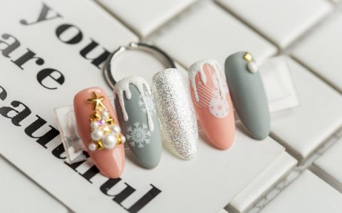 怎么制作美甲延长胶(抖音最火的美甲简单款式)