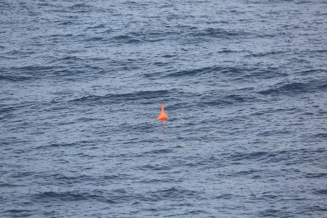 国防部发布的这两张照片为何足以戳穿“澳飞机遭中国激光照射”的谎言？