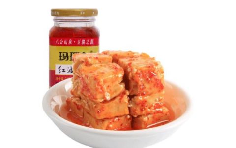 豆腐乳可以不放白酒吗(豆腐乳放了2年能吃吗)