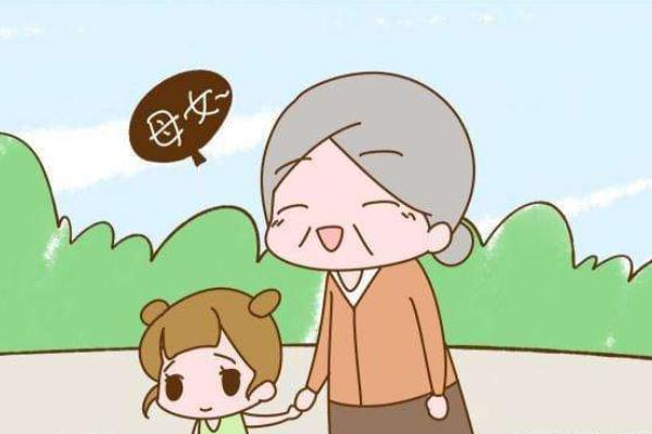 女子接二胎放学被当成奶奶 二胎相差几岁最好
