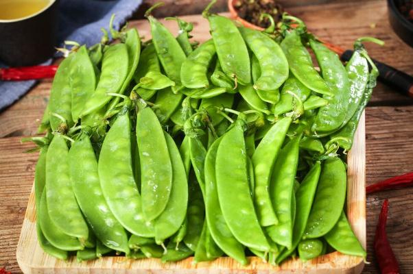 荷兰豆是什么季节的菜 荷兰豆是脆的熟了吗