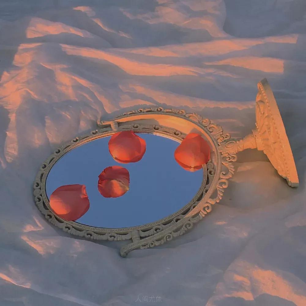 疯狂心动！100句适合情人节发的文案，文艺高级浪漫脱俗