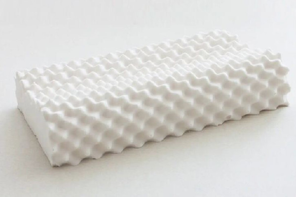 乳胶枕头是枕高的一面还是低的一面 乳胶枕头的正确使用方法