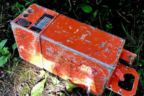 第二个黑匣子找到了 飞机黑匣子可以定位吗