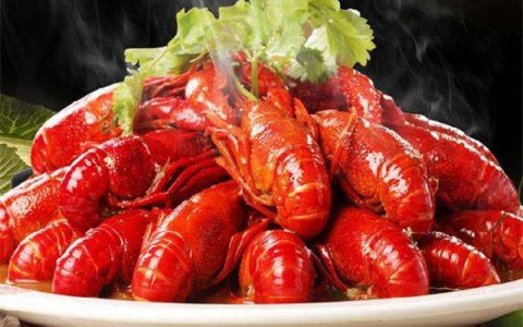 小龙虾为什么一定放啤酒(小龙虾为何放啤酒)