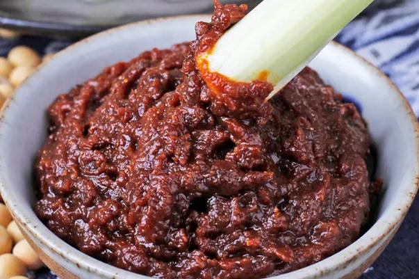 豆瓣酱孕妇可以吃吗 豆瓣酱打开之后可以放多久