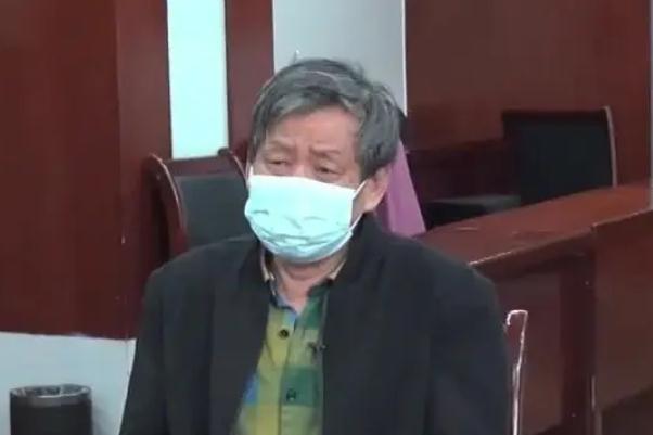 遇难乘客父亲哽咽：23号是女儿生日 飞机为什么要盘旋耗油