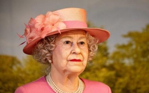 英国新冠肺炎不救治吗(英国新冠肺炎放弃治疗了吗)