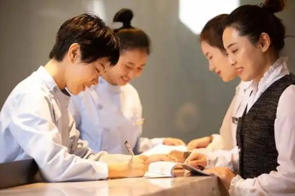 315晚会揭秘非法医美速成班 医美到底是什么意思