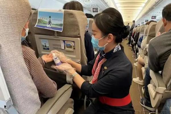 东航：全部旅客家属已取得联系 飞机坠机为什么会解体