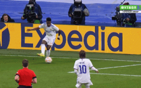 皇马逆转巴黎进欧冠8强 本泽马戴帽 具体赛况详情介绍!