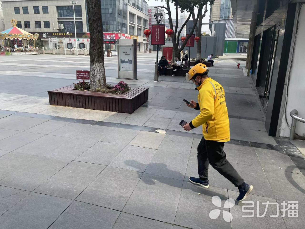 外卖员：疫情下订单翻倍，订单备注里还会出现“小哥辛苦了，注意个人防护”