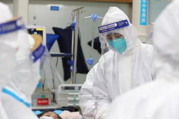 青岛确诊与国内已知病例均不同源 新冠肺炎同一节车厢感染几率