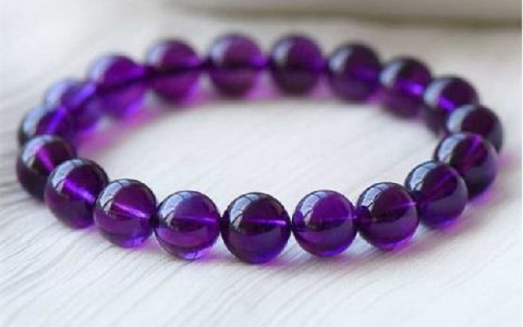 紫水晶可以和哪些水晶一起戴(紫水晶长期佩戴有什么变化)