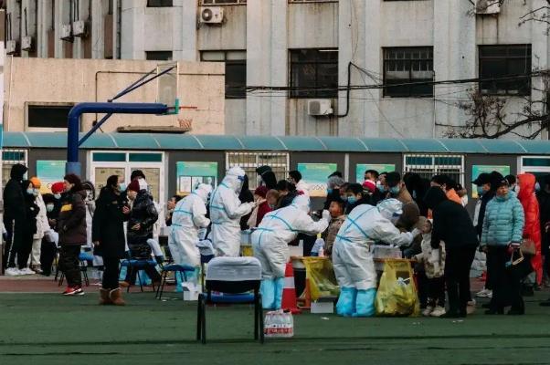 北京新增8例感染者中3人为同班同学 新冠肺炎症状的早期表现会头疼吗 北京新增8例感染者中3人为同班同学 新冠肺炎症状的早期表现会头疼吗