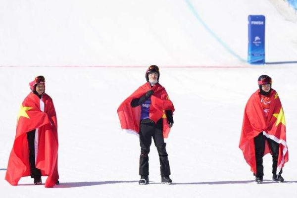 冬残奥同时升起三面五星红旗 冬残奥会开幕式中国队旗手确定