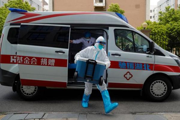 中央十分惦念香港市民的健康和安全 重型新冠肺炎的表现有哪些