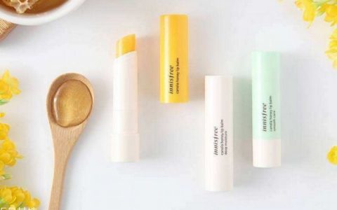 用润唇膏当眼霜好吗(润唇膏能当眼霜用吗)