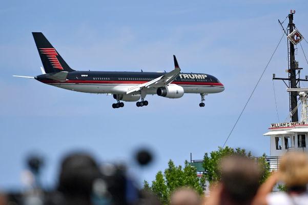 特朗普所乘飞机突遇故障紧急迫降 飞机故障一般要等多久
