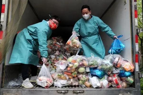 上海回应生活物资难抵家门现象 新冠肺炎的危害及影响