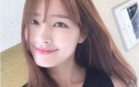 八字刘海要烫发吗，八字刘海还要烫吗