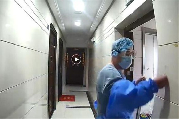 有卧底在上海播毒?实为环境采样 新冠肺炎采样方式 有卧底在上海播毒?实为环境采样 新冠肺炎采样方式