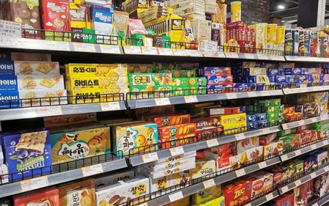 300平方超市营业额5万，开一家3000平方米的超市需要多少钱