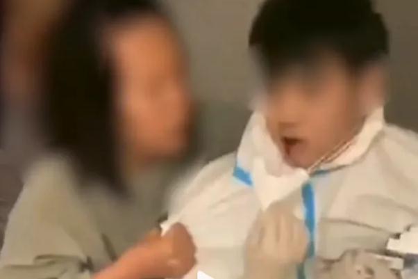 男子将上门送药志愿者打出血被拘 志愿者是做什么的 男子将上门送药志愿者打出血被拘 志愿者是做什么的