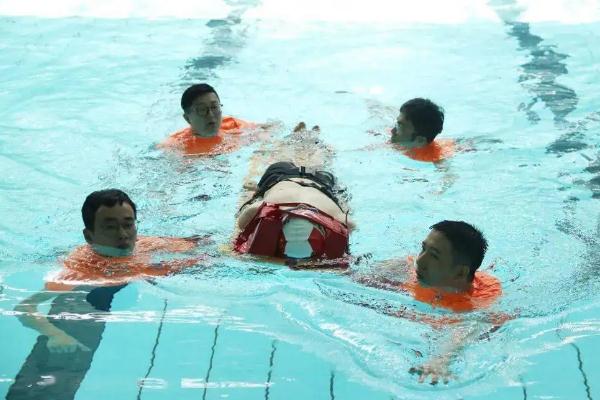郑州一游泳馆坍塌已救出10人 游泳是剧烈运动吗