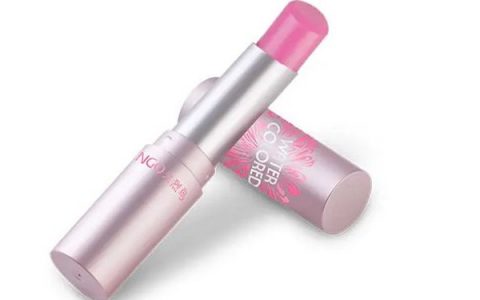 有色唇膏和变色唇膏哪个好，变色唇膏好吗?